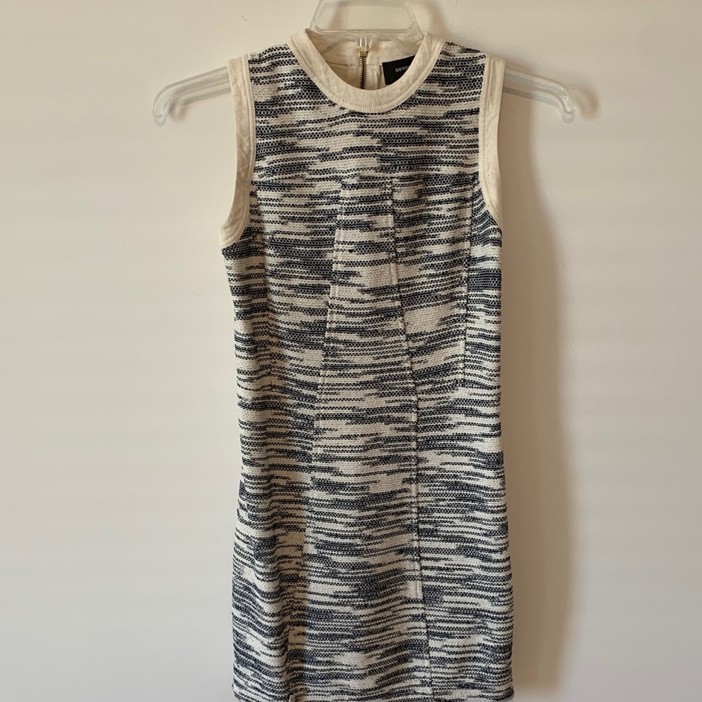Derek Lam Sleeveless Dress navy and cream high stretch size 0 NWOT mini
